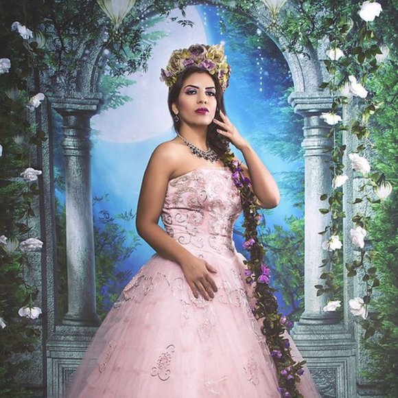 Tapestry Moonlit Balcony Scene 88"x104" - Picture 2 of 2